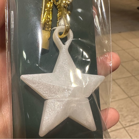 Starbucks Star Keychain Lid Stopper 2024 - Picture 3 of 14